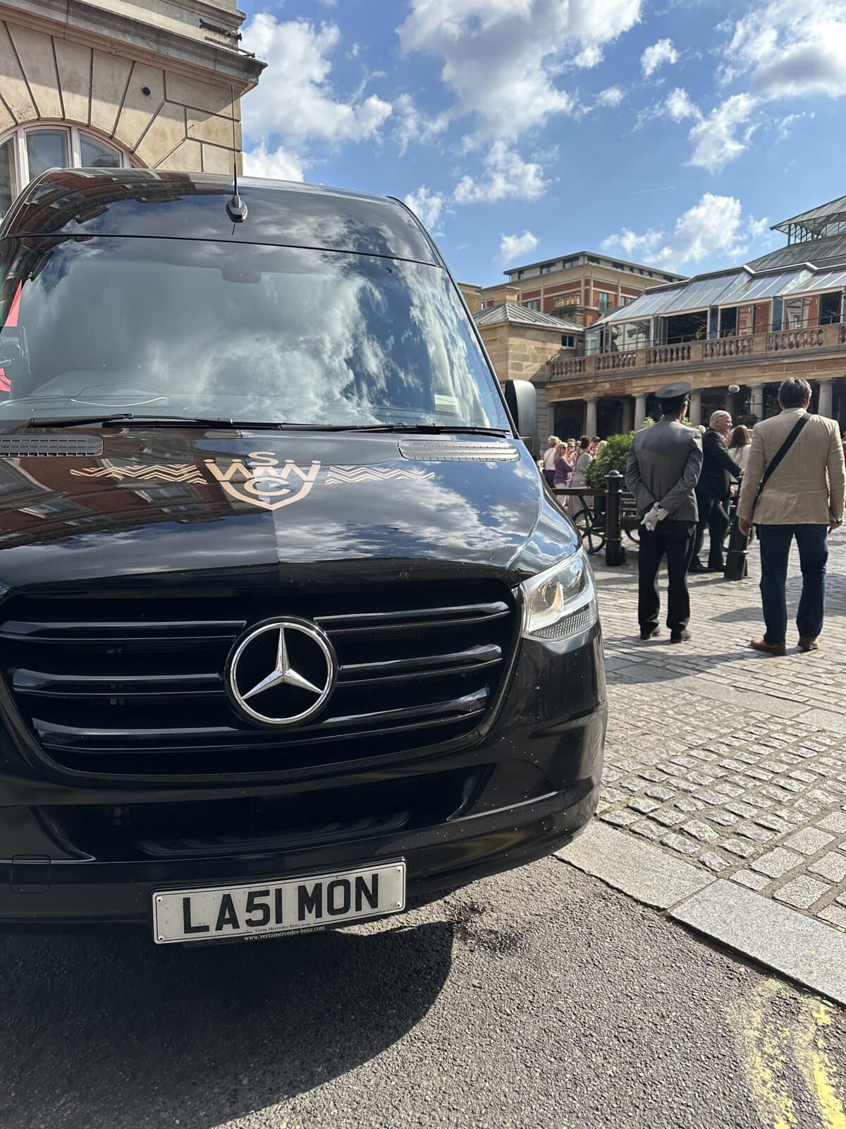 Hire a chauffeur in Newmarket